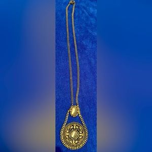 Vintage fashion necklace